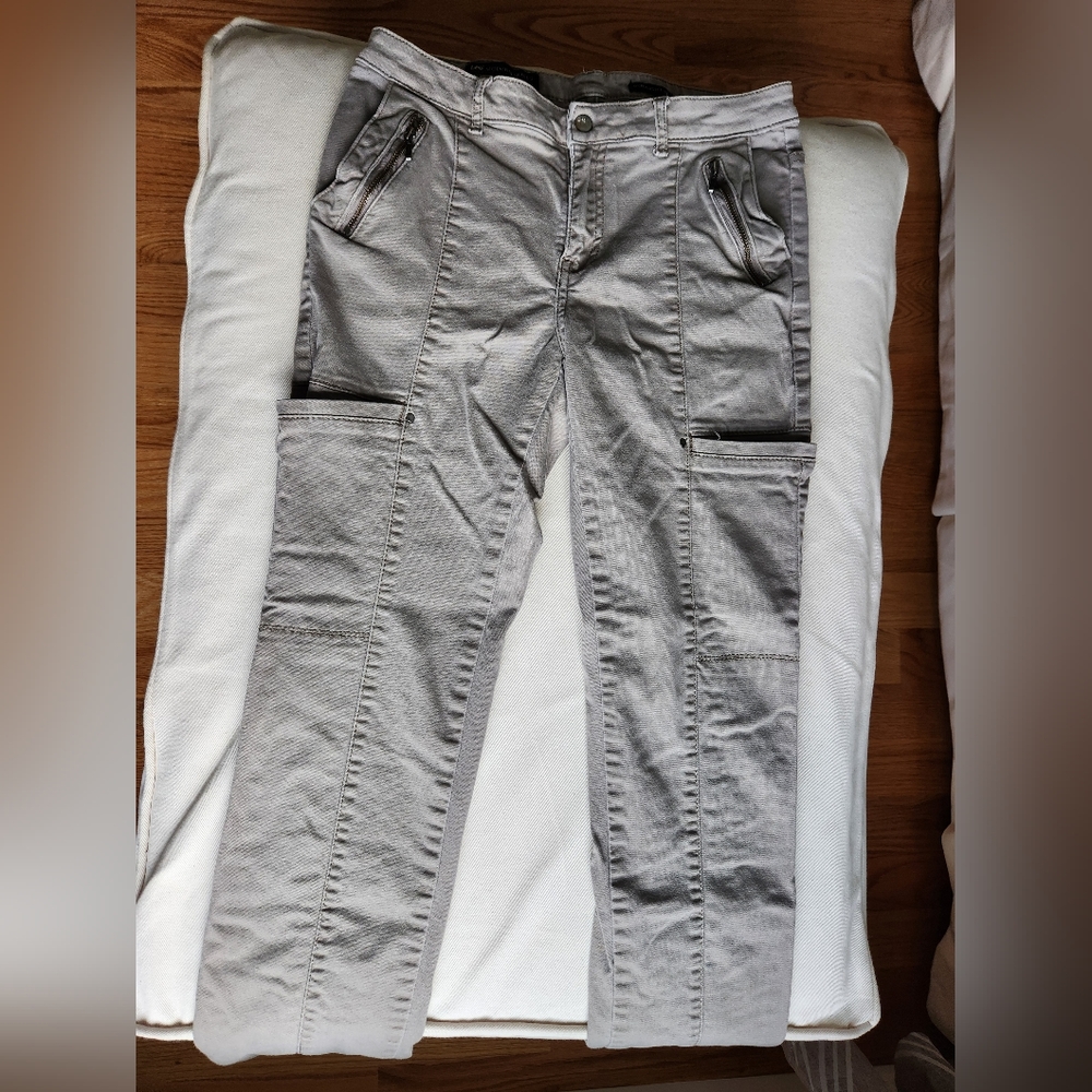 Lee Modern Series Striaght Fit, Size 6 Medium, Tan